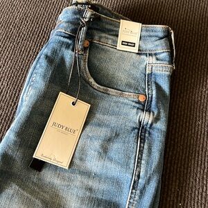 Judy Blue shorts high waist( new) bought online and got the wrong size‼️